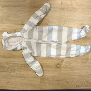Old Navy Baby Bunting with Teddy Bear Ears on hood, size 6-12 months